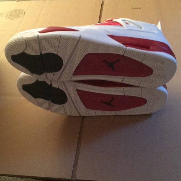 Jordan Retro 4 Shoes - Picture 4 of 4
